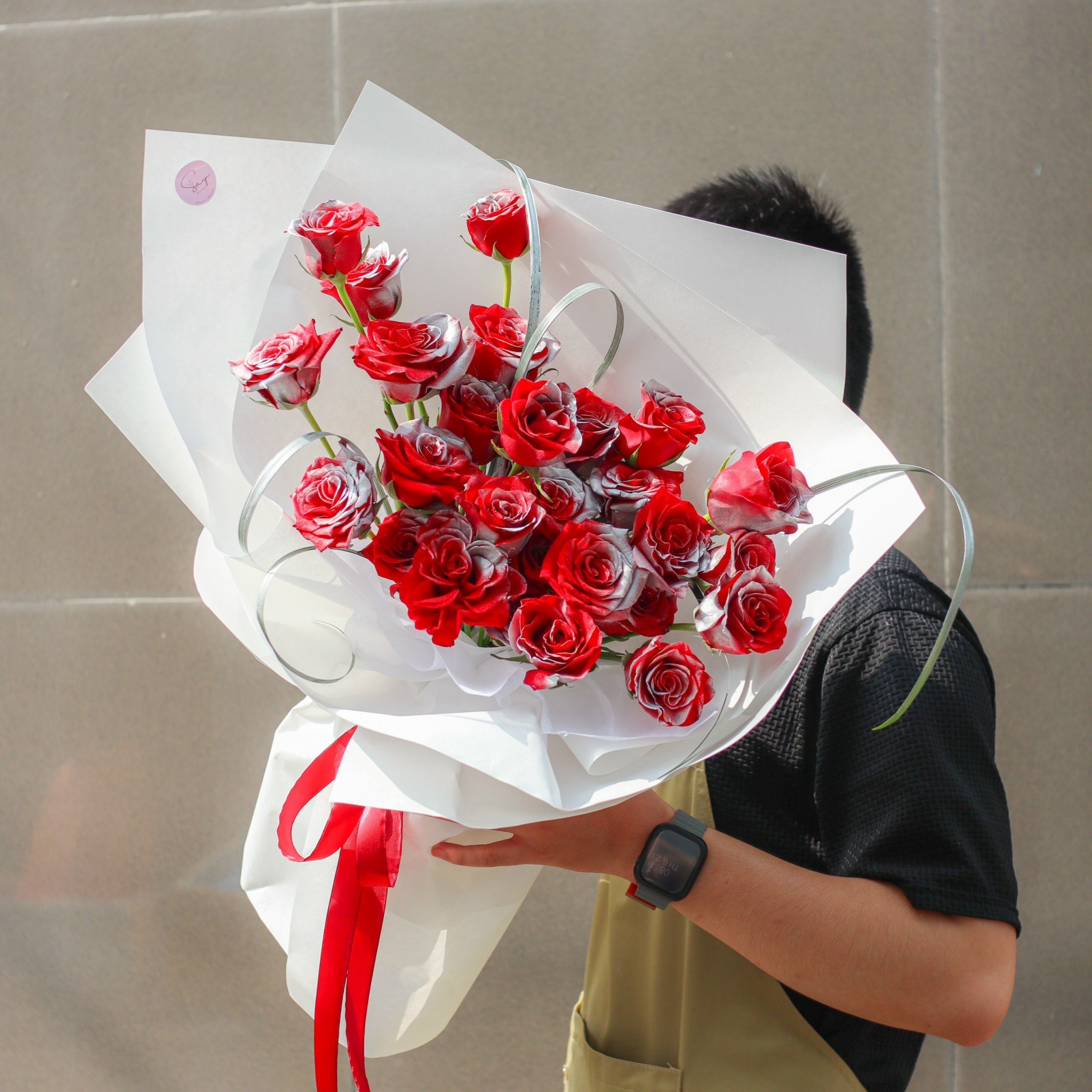 Hồng đỏ phủ nhũ bạc