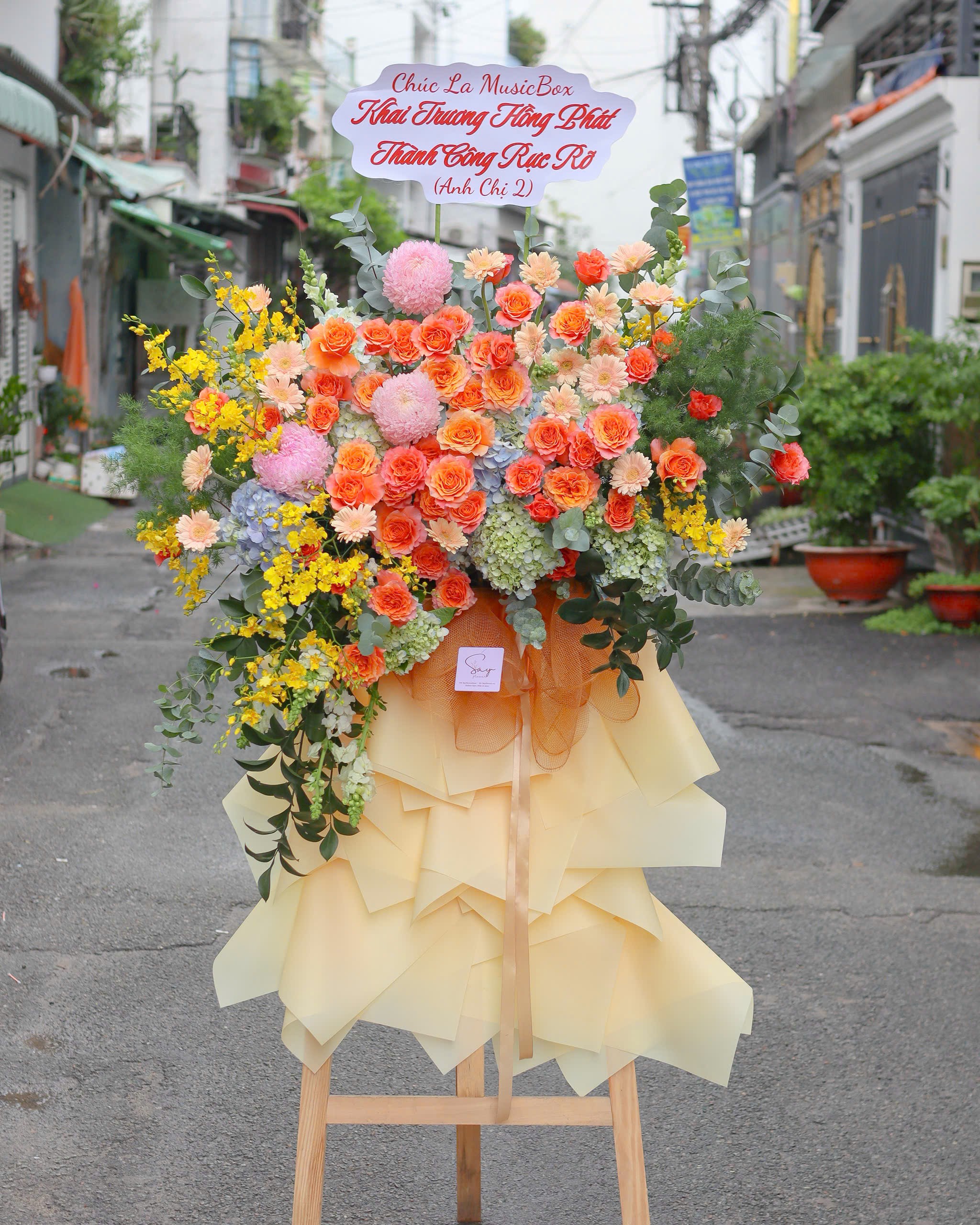 Kệ hoa 4
